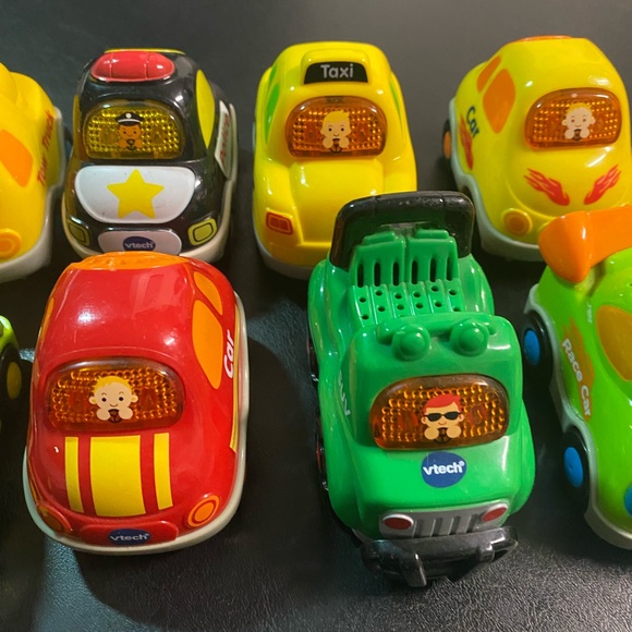 Colorful VTech Kids Toy Car Collection - Picture 5 of 8
